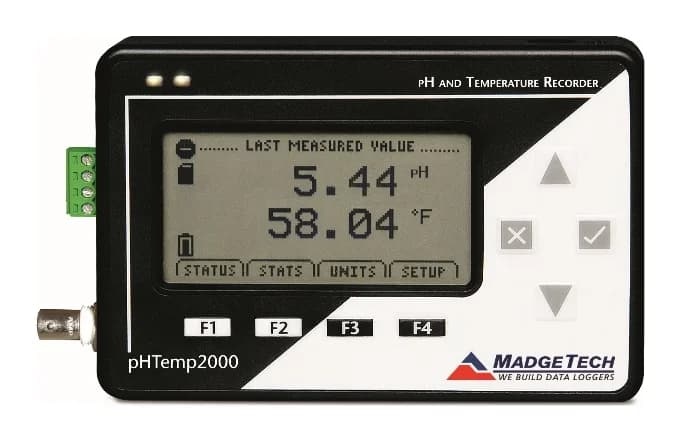 MadgeTech pHTemp2000 pH and temperature data logger with LCD display